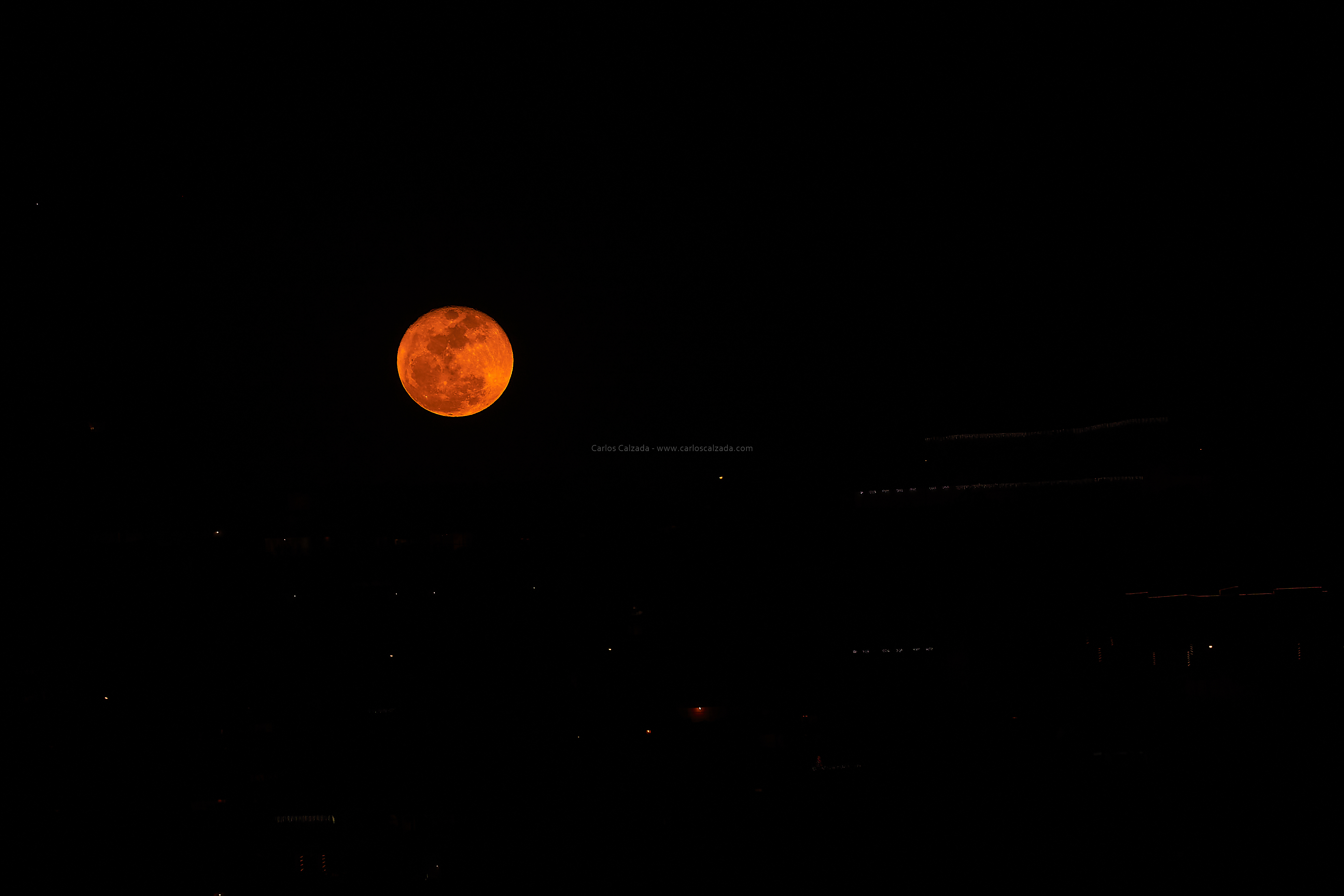 Luna roja (2).jpg